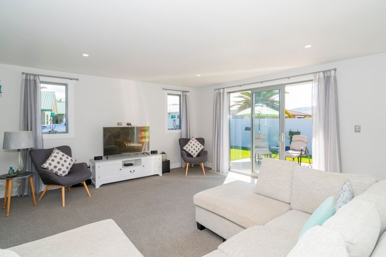 Photo of property in 25 Springbok Avenue, Whitianga, 3510