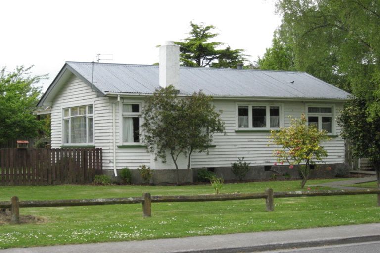 Photo of property in 16 Charles Street, Kaiapoi, 7630