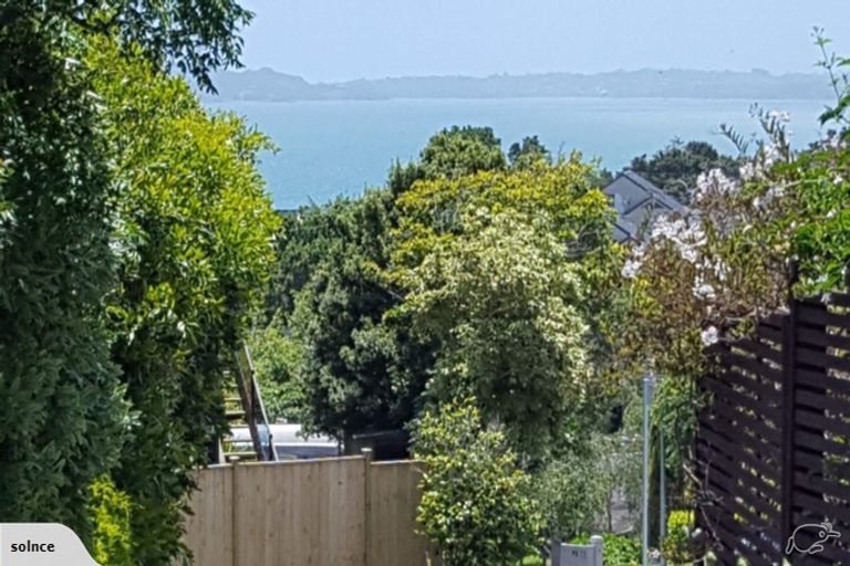 Photo of property in 10a Paisley Street, Mellons Bay, Auckland, 2014