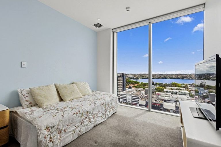 Photo of property in Sentinel Apartments, 1605/3 Northcroft Street, Takapuna, Auckland, 0622
