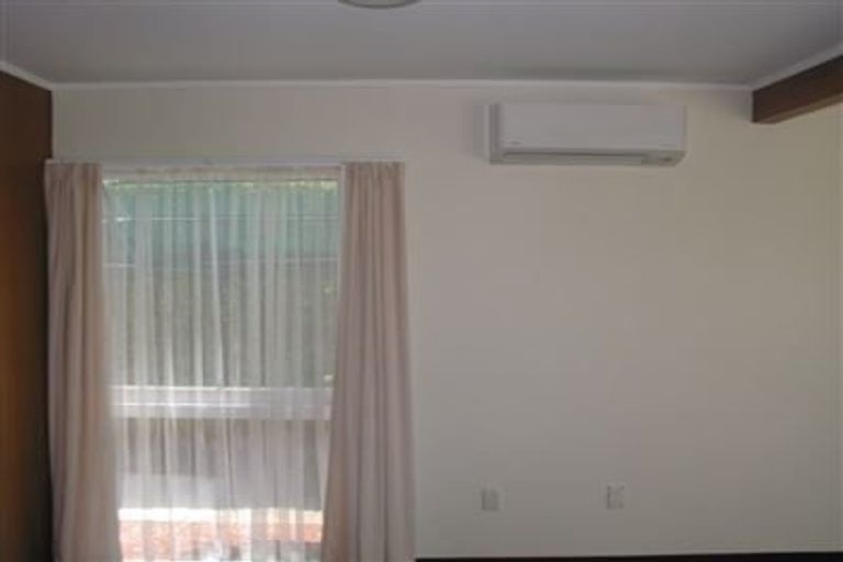 Photo of property in 2/78 Kitchener Road, Milford, Auckland, 0620