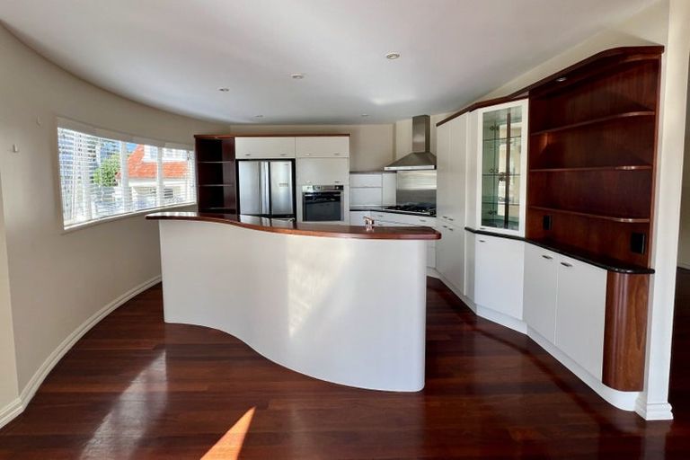 Photo of property in 2/17a William Street, Takapuna, Auckland, 0622