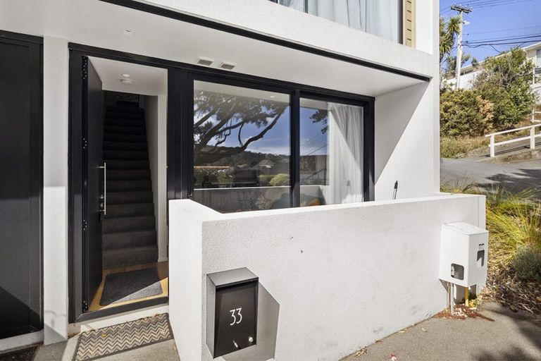 Photo of property in 33 Jean Caldwell Way, Island Bay, Wellington, 6023