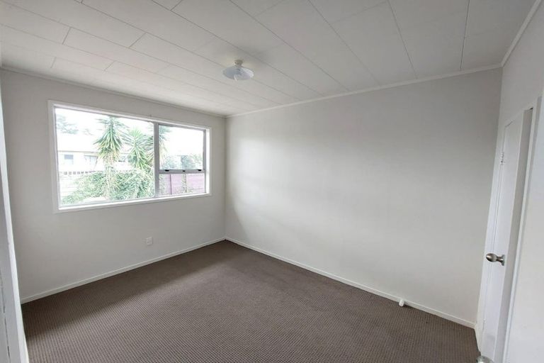 Photo of property in 11 Gambare Place, Wattle Downs, Auckland, 2103