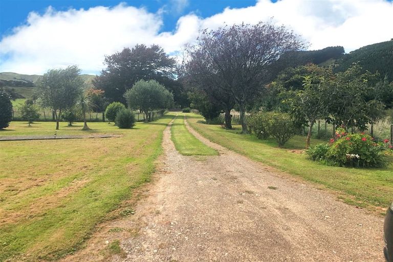 Photo of property in 1550 Coast Road, Pongaroa, 4991