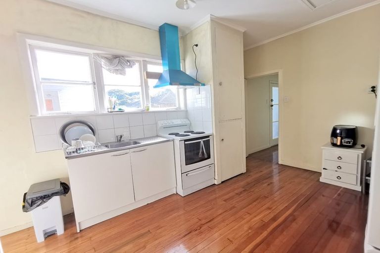 Photo of property in 3/2090 Great North Road, Avondale, Auckland, 0600