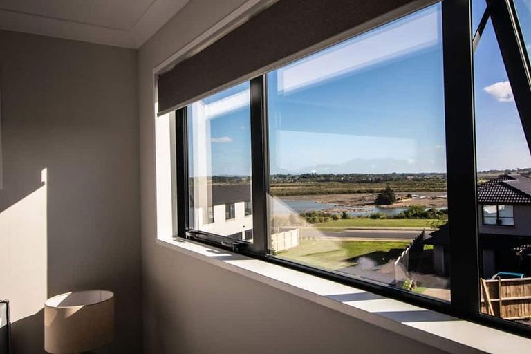 Photo of property in 238 Park Estate Road, Rosehill, Papakura, 2113