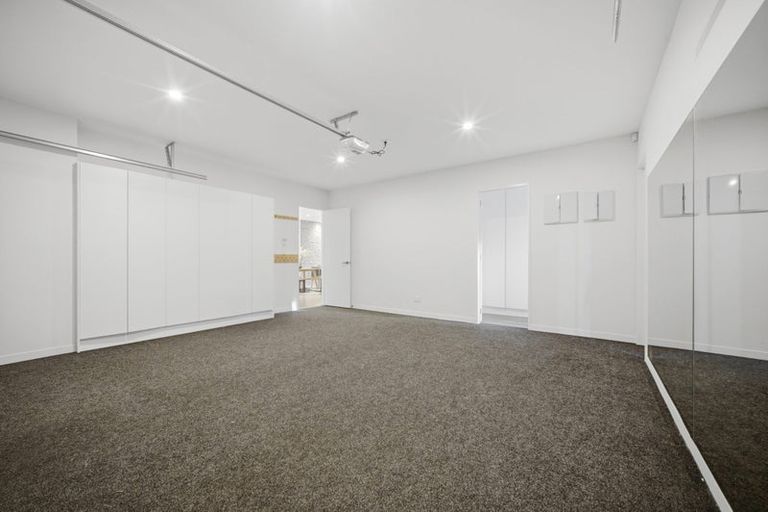 Photo of property in 5 Luff Place, Long Bay, Auckland, 0630
