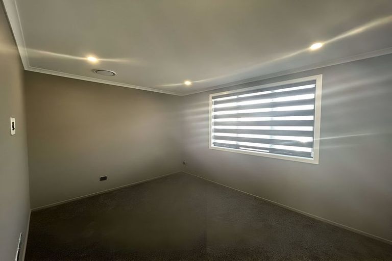 Photo of property in 16 Waterford Farm Road, Halswell, Christchurch, 8025