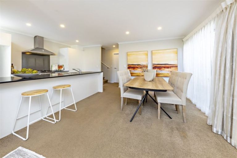 Photo of property in 58 Arrowsmith Drive, Flat Bush, Auckland, 2019