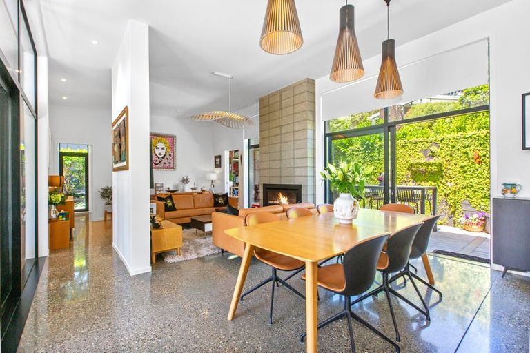 Photo of property in 14 Cheviot Road, Lowry Bay, Lower Hutt, 5013