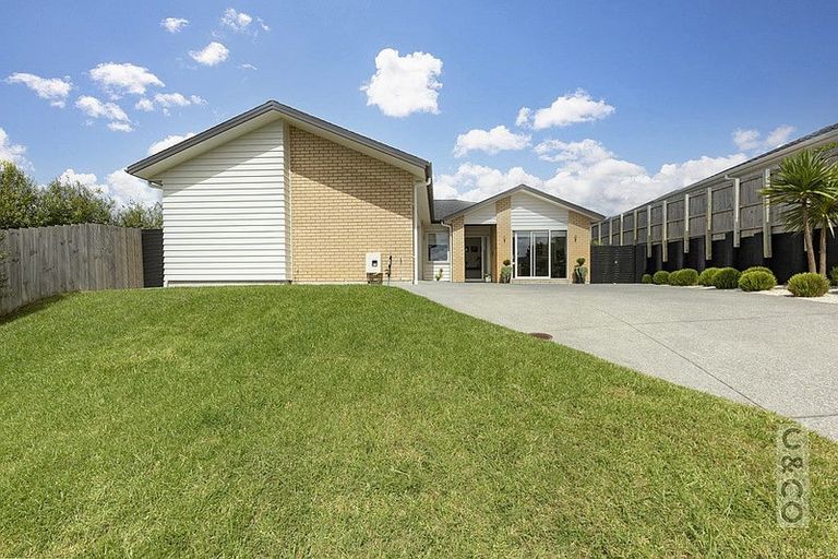 Photo of property in 14 Dinning Road, Riverhead, 0820