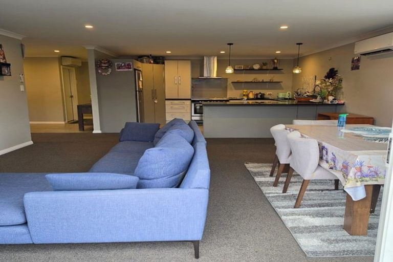 Photo of property in 73 Kippenberger Avenue, Rangiora, 7400