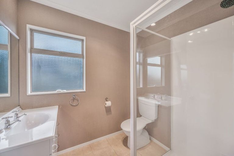 Photo of property in 6 Blythfield Place, Taradale, Napier, 4112