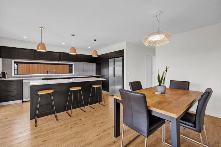 Photo of property in 2 Roy Johns Way, Bell Block, New Plymouth, 4312