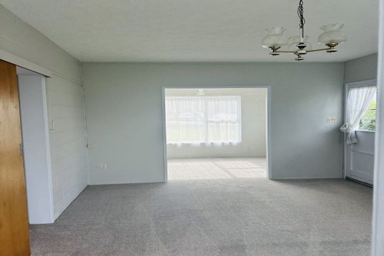 Photo of property in 17 Toroa Street, Torbay, Auckland, 0630