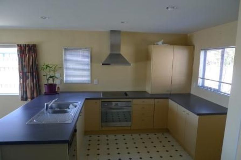 Photo of property in 1e Bould Street, Johnsonville, Wellington, 6037