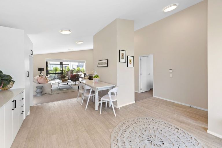 Photo of property in 14 Skippy Patuwai Lane, Glen Innes, Auckland, 1072