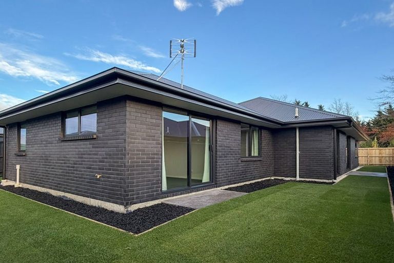 Photo of property in 6 Corry Lane, Rolleston, 7614
