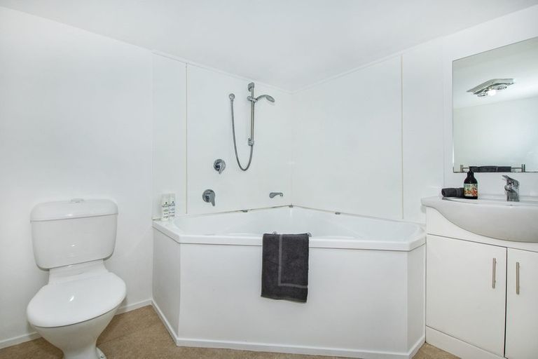 Photo of property in 8 Ascot Avenue, Te Kamo, Whangarei, 0112