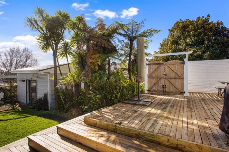 Photo of property in 1/139 Titirangi Road, New Lynn, Auckland, 0600