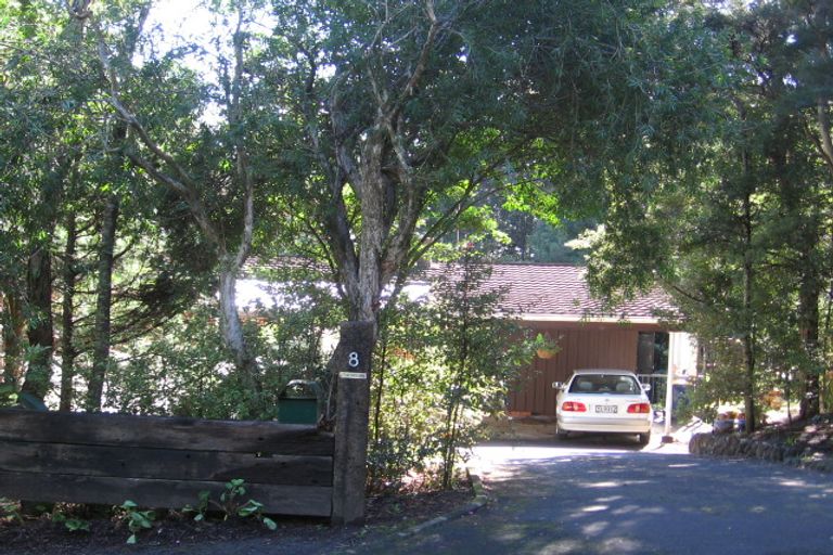 Photo of property in 8 Kopiko Road, Titirangi, Auckland, 0604