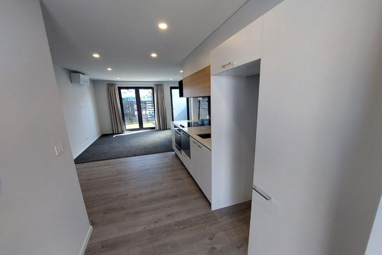 Photo of property in 1/302 Fitzgerald Avenue, Christchurch Central, Christchurch, 8013