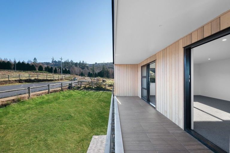 Photo of property in 22 Macleod Avenue, Halfway Bush, Dunedin, 9010