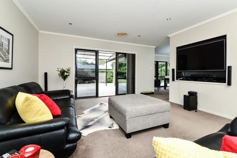 Photo of property in 5 De La Mare Drive, Leamington, Cambridge, 3432