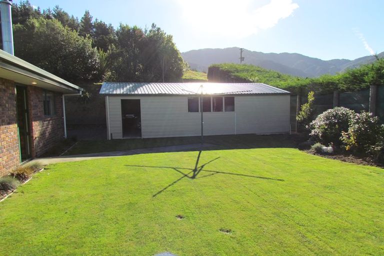 Photo of property in 77 Lindens Road, Mount Pleasant, Blenheim, 7273