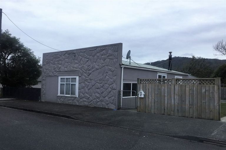 Photo of property in 16 Mcgowan Street, Runanga, 7803