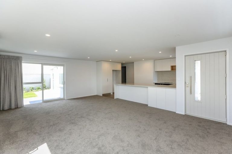Photo of property in 3 Normanby Street, Fitzroy, New Plymouth, 4312