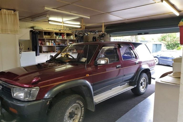 Photo of property in 25 Powells Road, Cable Bay, 0420