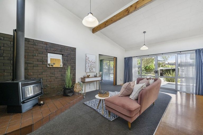 Photo of property in 15 Francis Road, Paraparaumu Beach, Paraparaumu, 5032