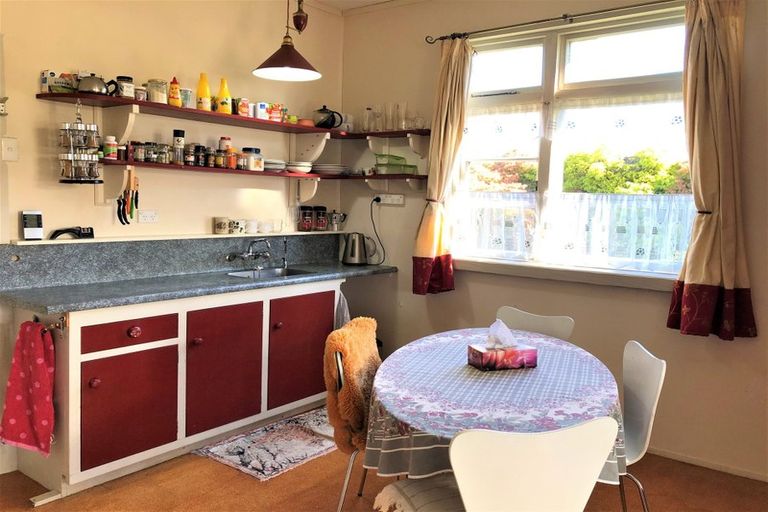 Photo of property in 16 Worcester Street, Waipahi, Gore, 9771