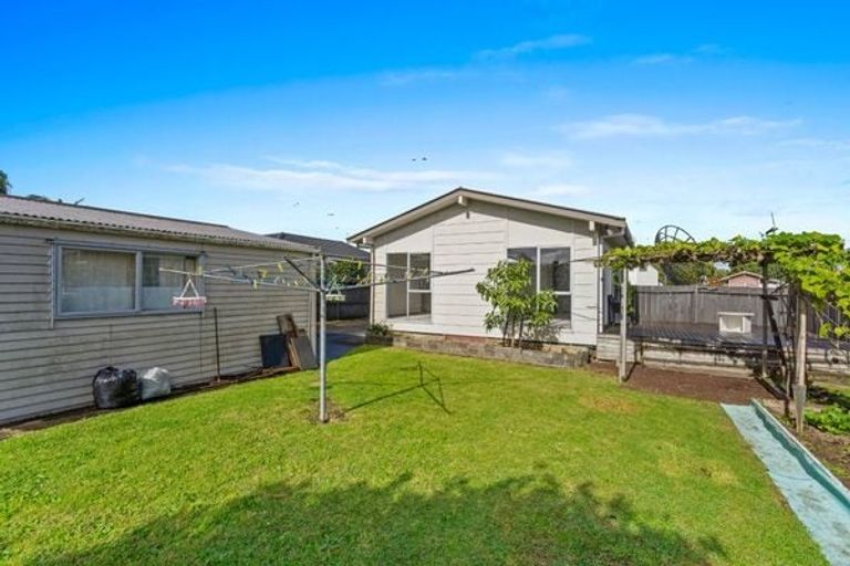 Photo of property in 19 Casuarina Road, Half Moon Bay, Auckland, 2012