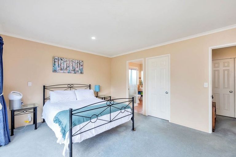 Photo of property in 45 Harvest Drive, Henderson, Auckland, 0612