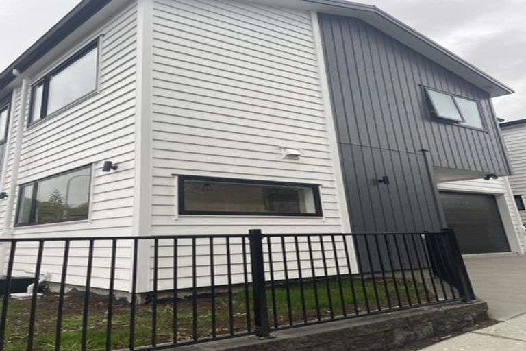 Photo of property in 28a Larne Avenue, Pakuranga Heights, Auckland, 2010