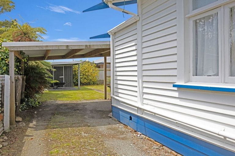 Photo of property in 149 Romilly Street, Westport, 7825