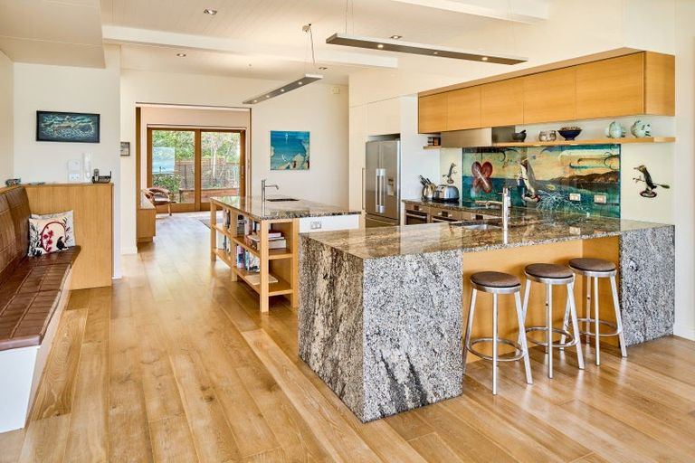 Photo of property in 10a Steyne Avenue, Plimmerton, Porirua, 5026