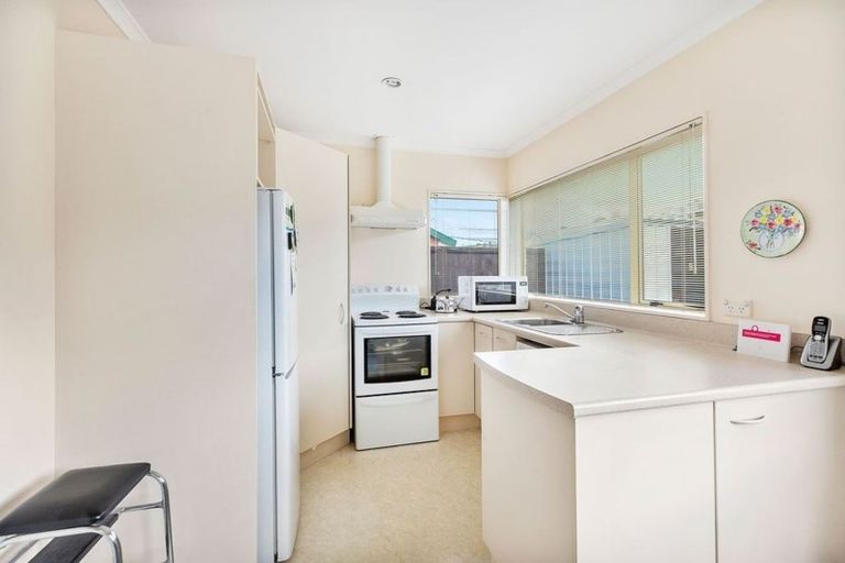 Photo of property in Miramar Villas, 23/3 Byron Street, Miramar, Wellington, 6022
