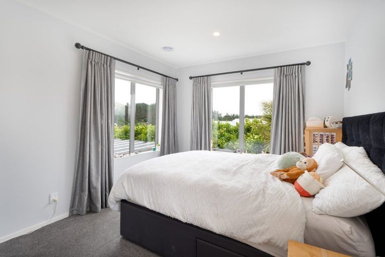 Photo of property in 39 Winsley Terrace, Churton Park, Wellington, 6037