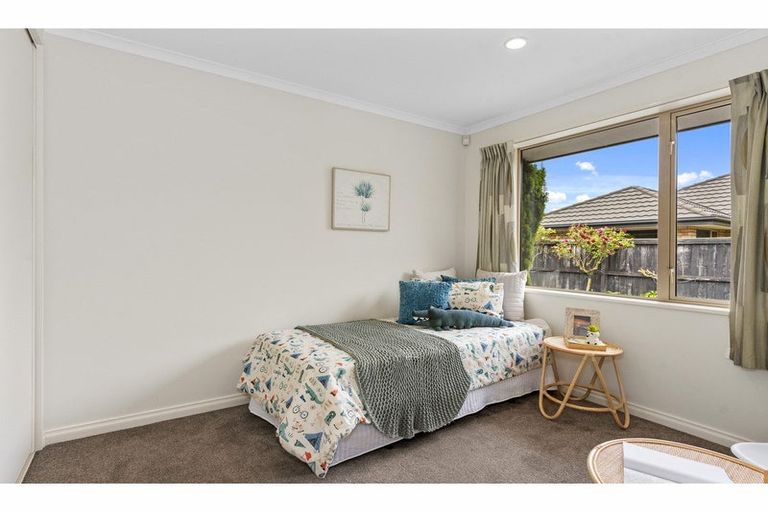 Photo of property in 32 Eaglesome Avenue, Aidanfield, Christchurch, 8025