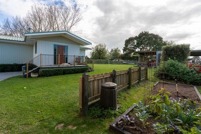 Photo of property in 2352 River Road, Horsham Downs, Hamilton, 3281