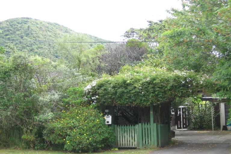 Photo of property in 10 Pokaka Street, Birchville, Upper Hutt, 5018
