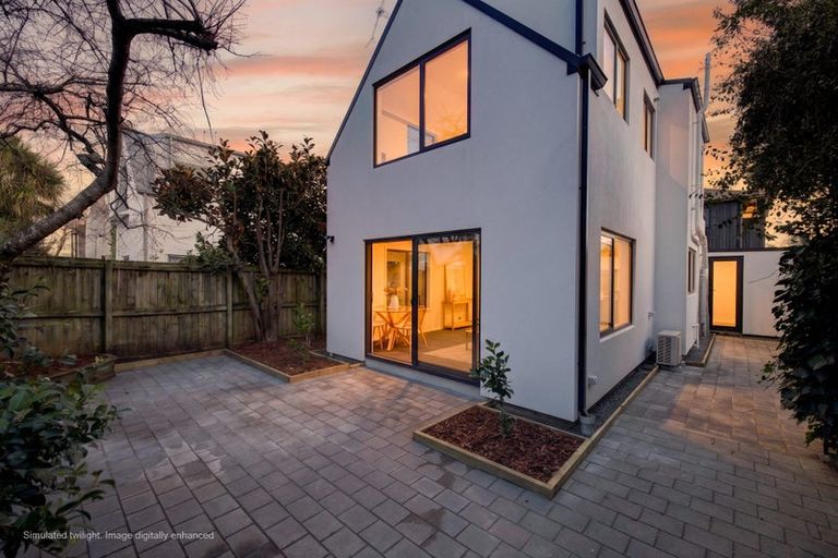 Photo of property in 30 Coles Place, St Albans, Christchurch, 8014