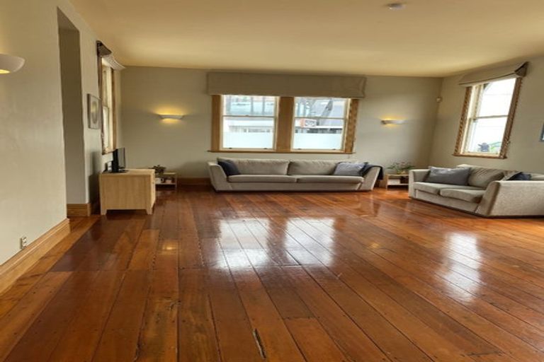 Photo of property in 1/12 Murphy Street, Thorndon, Wellington, 6011