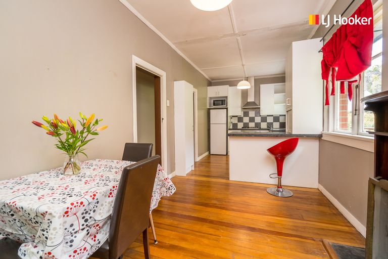 Photo of property in 56 Glen Road, Mornington, Dunedin, 9011