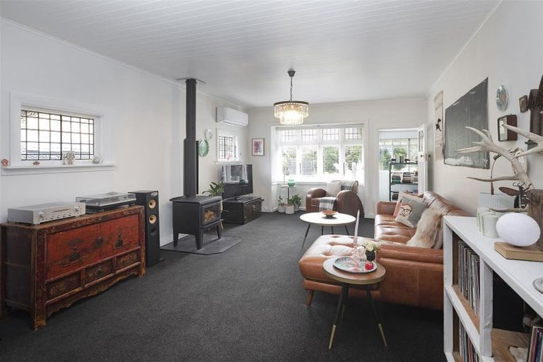 Photo of property in 3883 Christchurch Akaroa Road, Little River, 7591