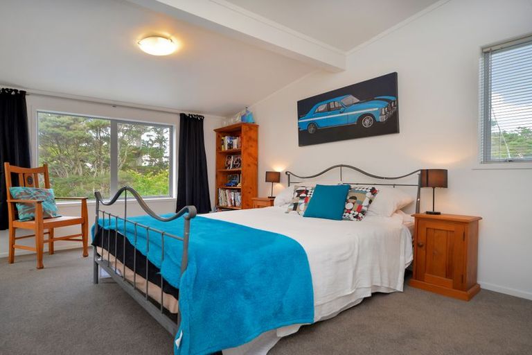 Photo of property in 48a Konini Road, Titirangi, Auckland, 0604